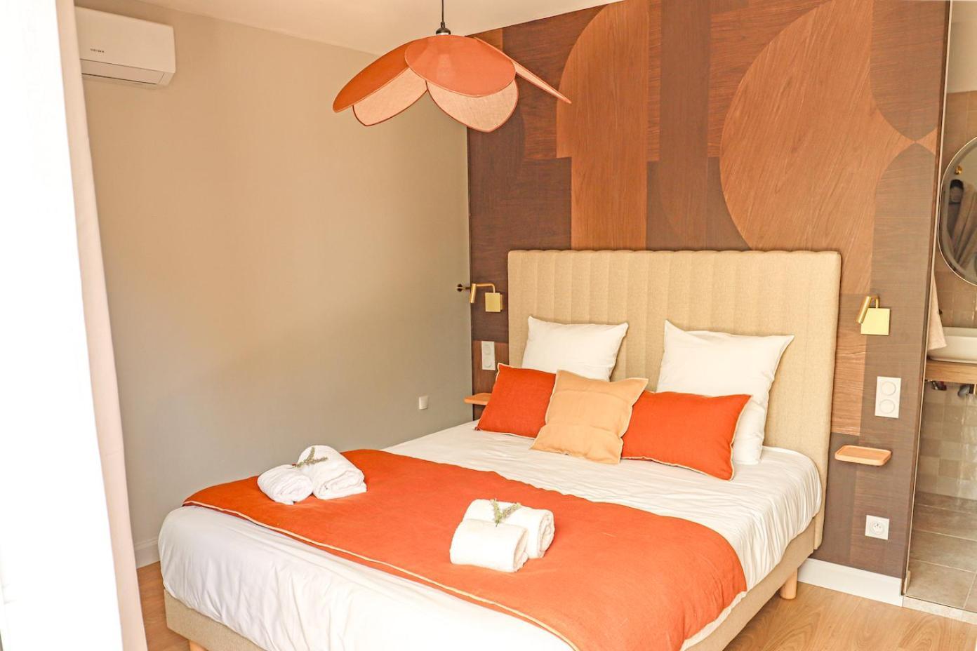 Les Gites De Laure - L'Eden Romantique, Chambres Hotes, Spa Prive, Couloir De Nage, Adults Only Malves-en-Minervois 外观 照片