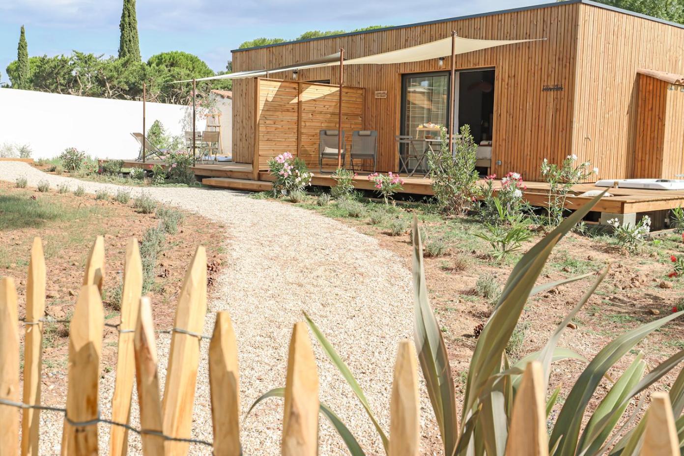 Les Gites De Laure - L'Eden Romantique, Chambres Hotes, Spa Prive, Couloir De Nage, Adults Only Malves-en-Minervois 外观 照片